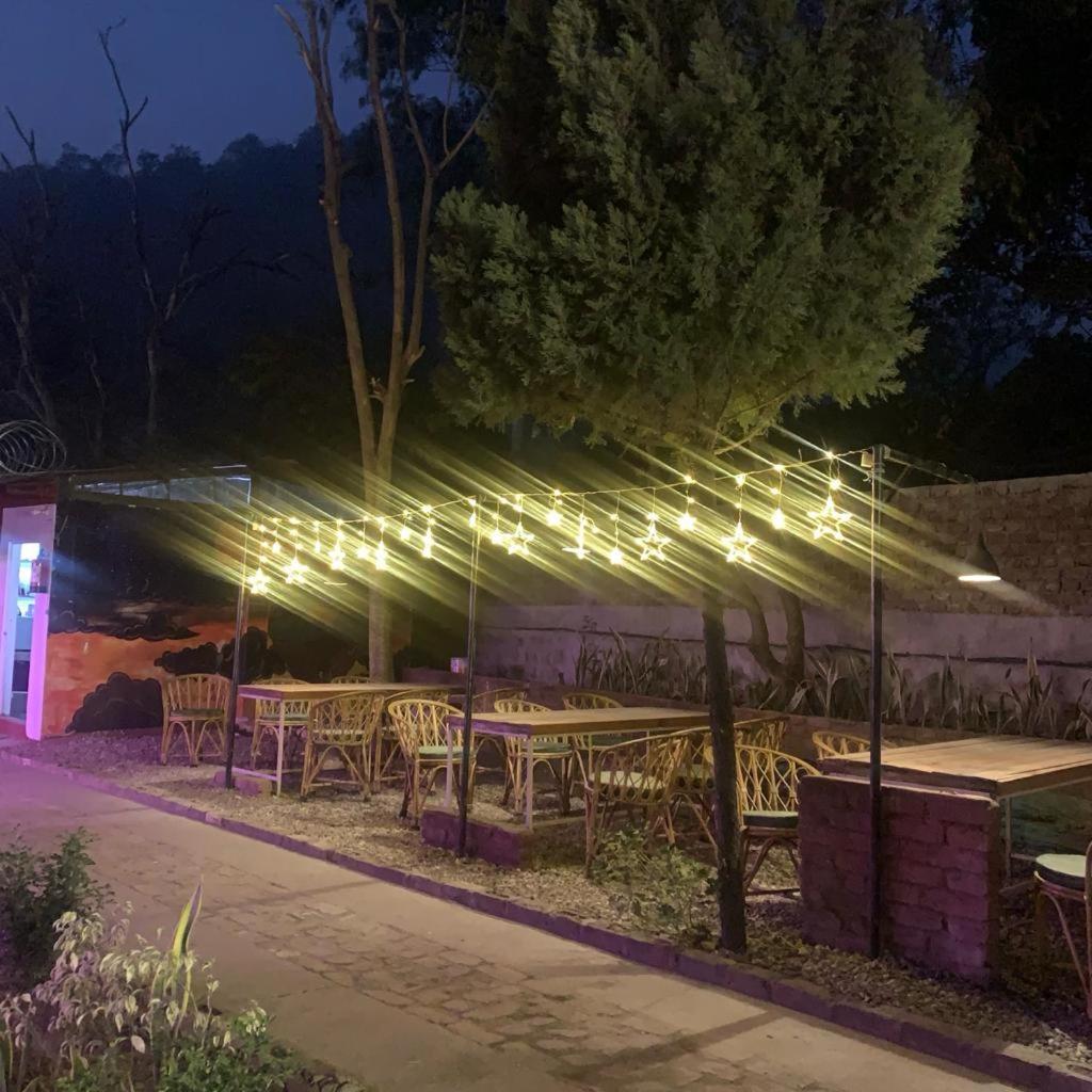 רישיקש The Roxxy Royal Resort מראה חיצוני תמונה